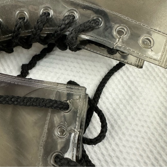 Dirty laundry transparent boot - Picture 11 of 13